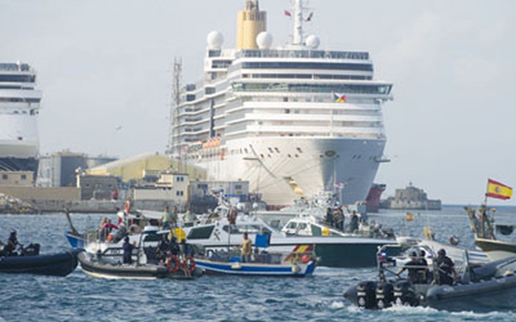 Tàu Anh và Tây Ban Nha chạm trán ở Gibraltar